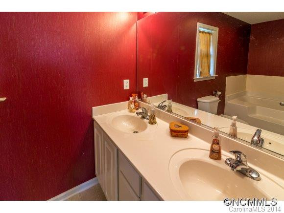 207 Meadow Pathway Drive - Photo 13
