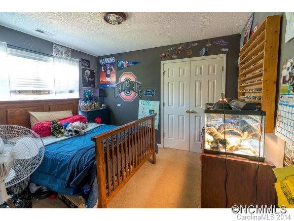 207 Meadow Pathway Drive - Photo 14