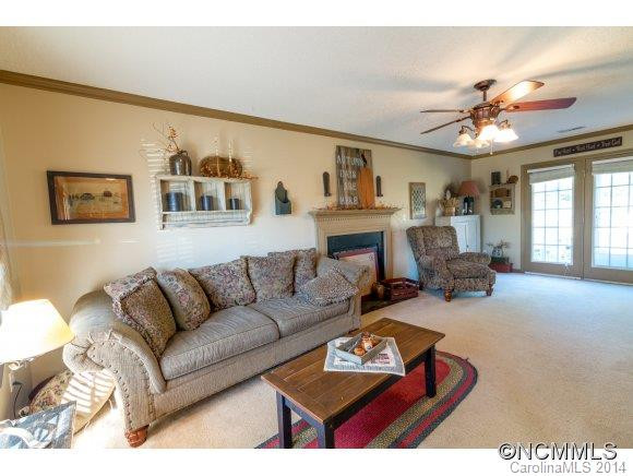 207 Meadow Pathway Drive - Photo 5