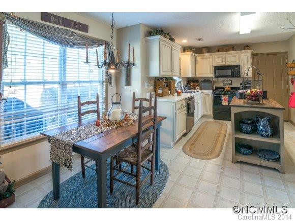 207 Meadow Pathway Drive - Photo 7