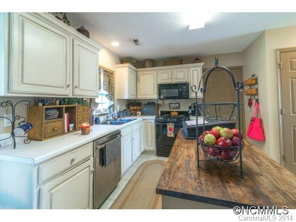 207 Meadow Pathway Drive - Photo 8