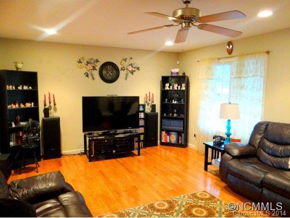 308 Jones Road - Photo 6