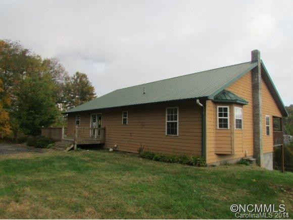 866 Bakers Creek Road - Photo 2