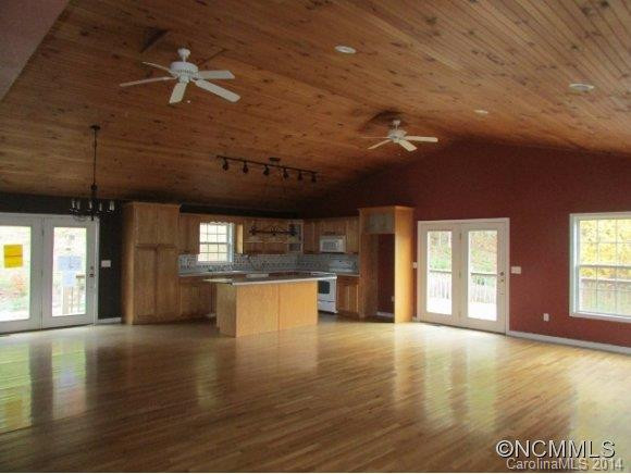 866 Bakers Creek Road - Photo 3
