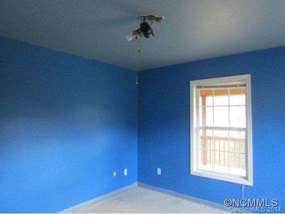 866 Bakers Creek Road - Photo 7
