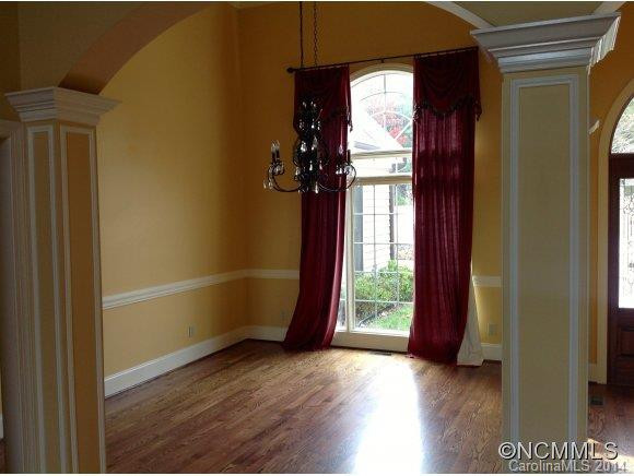 293 Bear Cliff Drive - Photo 4