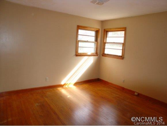 74 Selwyn Rd - Photo 3