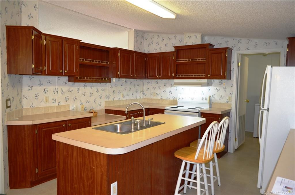 1071 Elliott Road - Photo 5