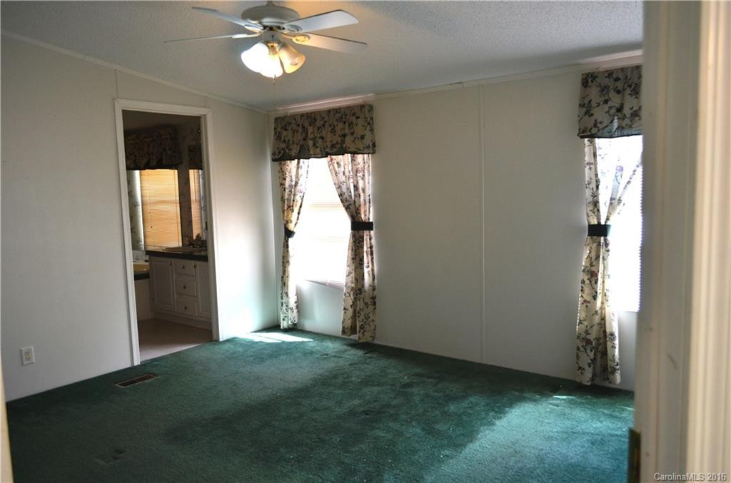 1071 Elliott Road - Photo 7