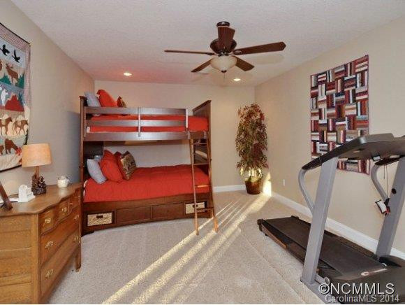 138 TWIN COURTS DRIVE - Photo 19