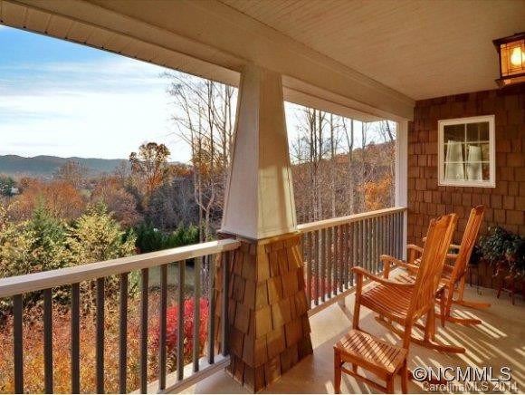 138 TWIN COURTS DRIVE - Photo 3
