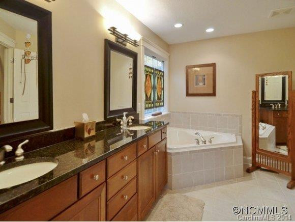 138 TWIN COURTS DRIVE - Photo 21