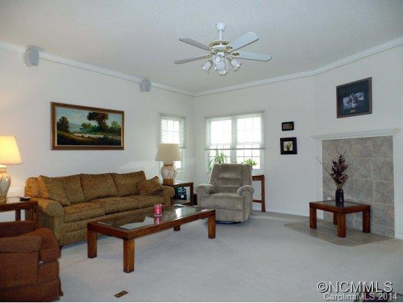 203 Eagle Point Drive - Photo 4