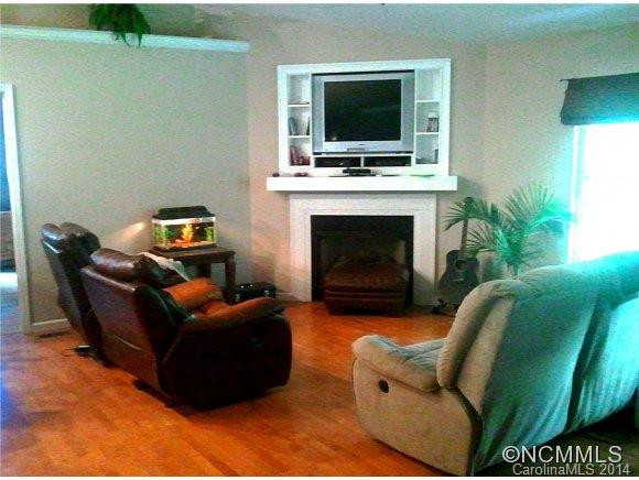 27 Kenlan Drive - Photo 3