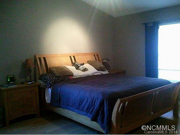 27 Kenlan Drive - Photo 5