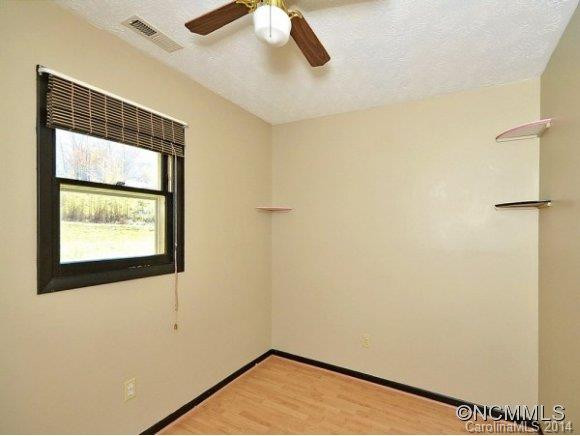 402 ELBERT BURNETTE ROAD - Photo 4