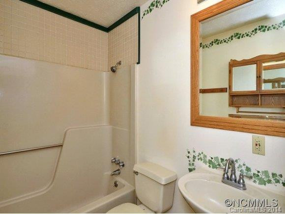 402 ELBERT BURNETTE ROAD - Photo 5