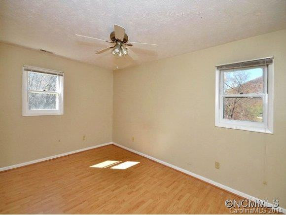 402 ELBERT BURNETTE ROAD - Photo 6
