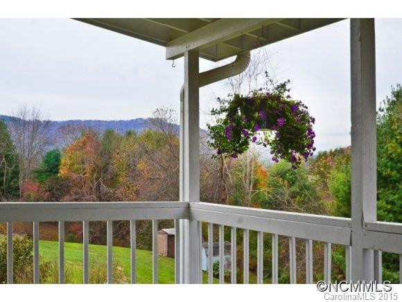 28 Westview Lane - Photo 3