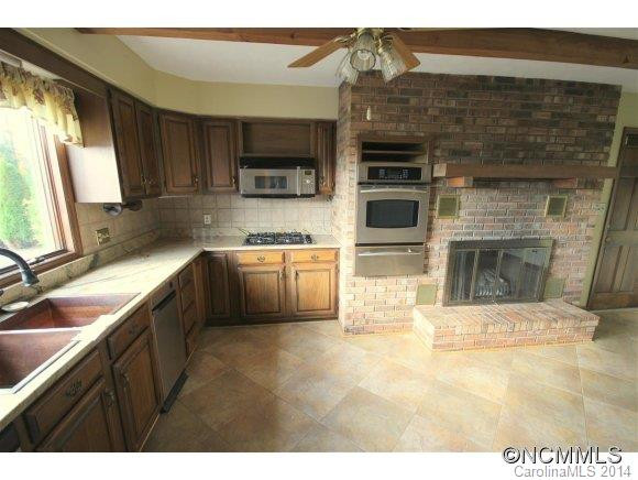 64 Greenridge Road - Photo 2
