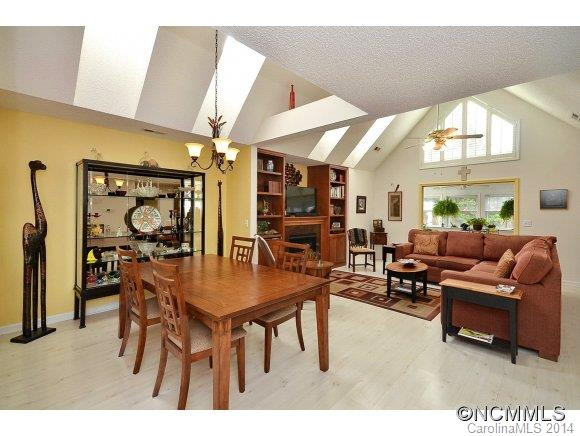 14 Village Parkway - Photo 6