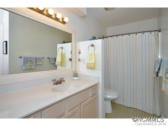 14 Village Parkway - Photo 9