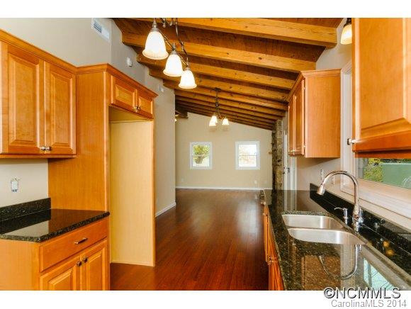 817 Holiday Drive - Photo 11