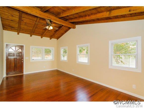 817 Holiday Drive - Photo 6