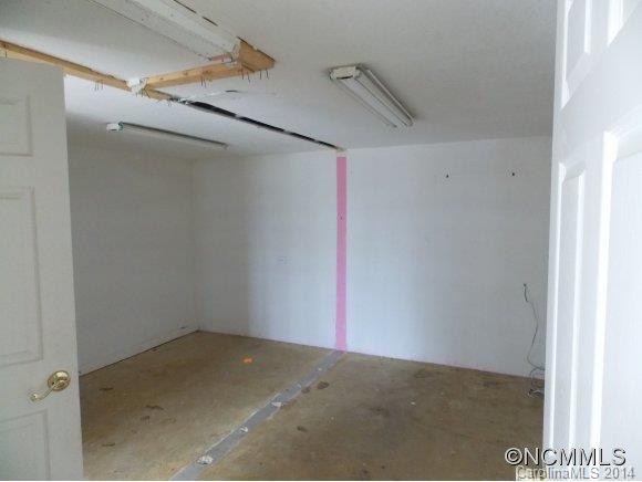 10 Norman Austin - Photo 9