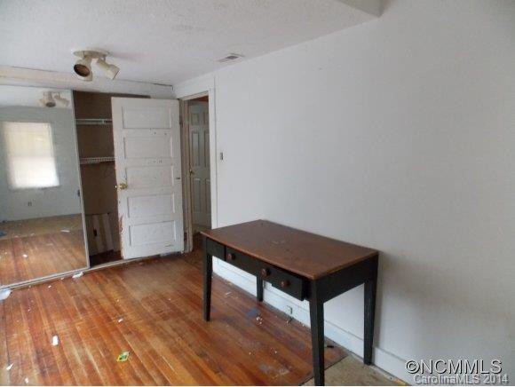 10 Norman Austin - Photo 6