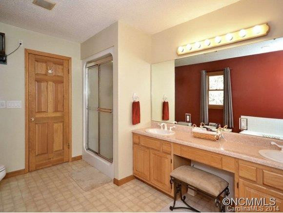 400 SUNSET HEIGHTS - Photo 14