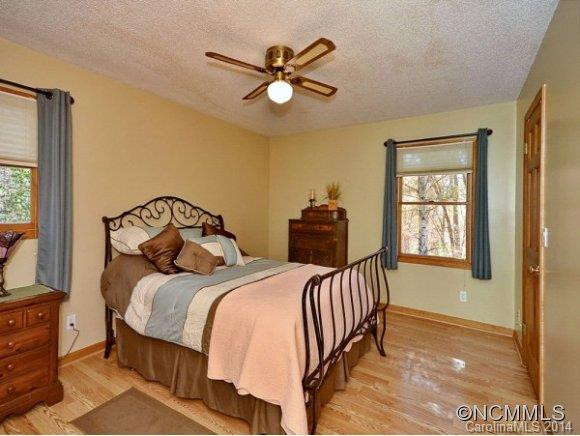 400 SUNSET HEIGHTS - Photo 15
