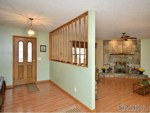 400 SUNSET HEIGHTS - Photo 4