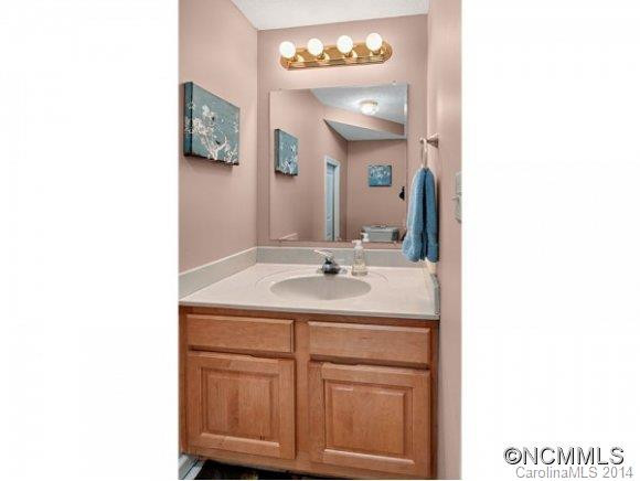 147 SHARONS WAY - Photo 12