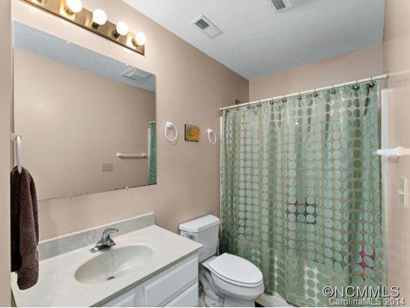 147 SHARONS WAY - Photo 16