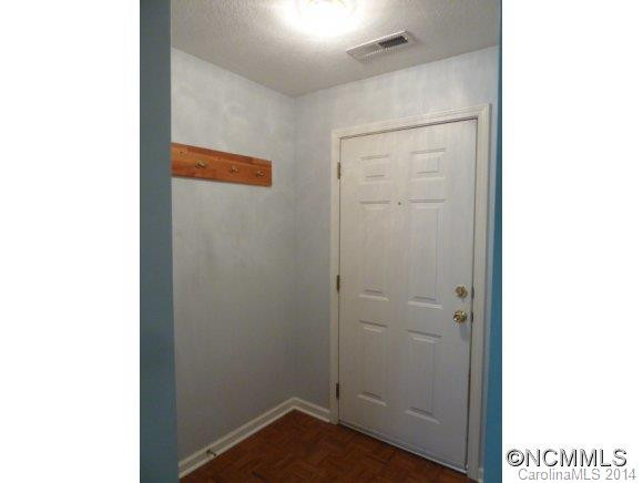 713 Carlyle Way - Photo 4