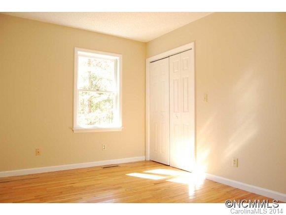 324 Colony Ln - Photo 8