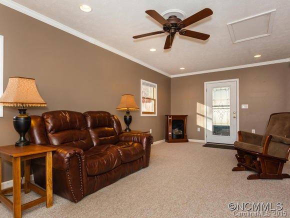 10 East Hill Drive - Photo 2