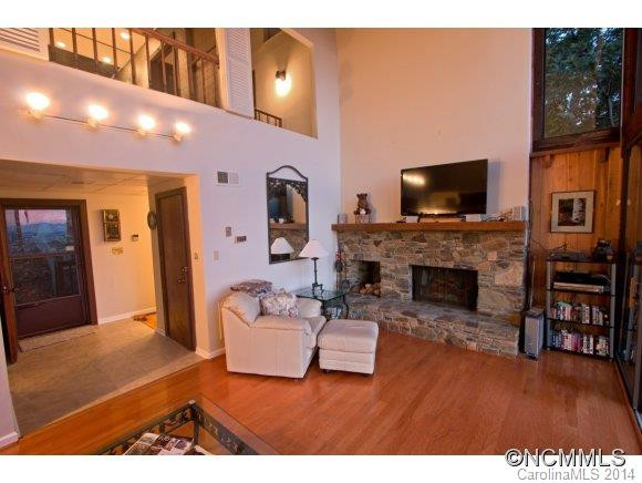 513 Youngs Mountain Drive - Photo 11