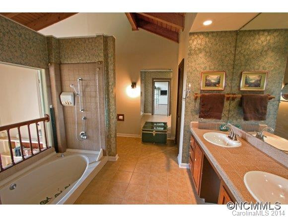 513 Youngs Mountain Drive - Photo 17
