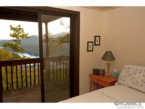 513 Youngs Mountain Drive - Photo 20