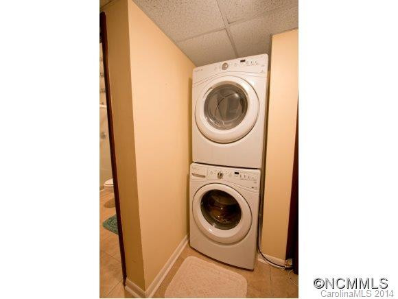 513 Youngs Mountain Drive - Photo 24