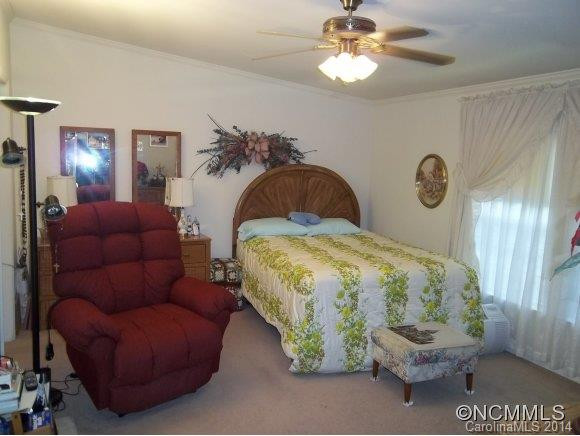 8 N Charles Lane - Photo 8