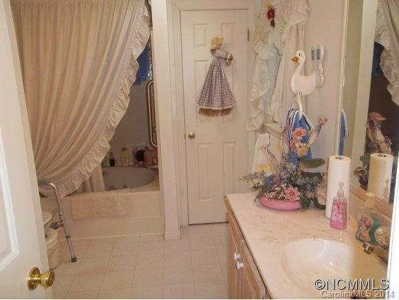 8 N Charles Lane - Photo 10