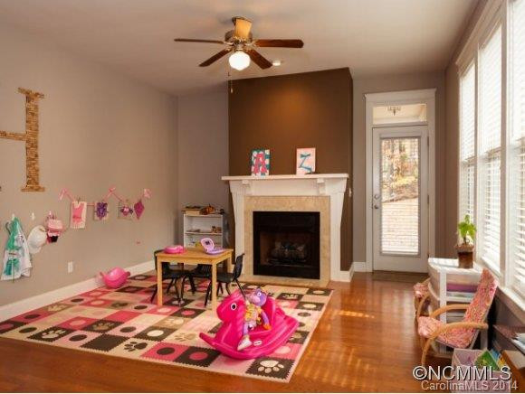 33 CADDIS COURT - Photo 2