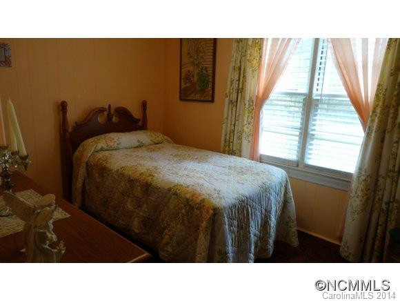 3111 Collinsville Road - Photo 12