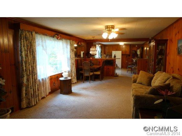 3111 Collinsville Road - Photo 7