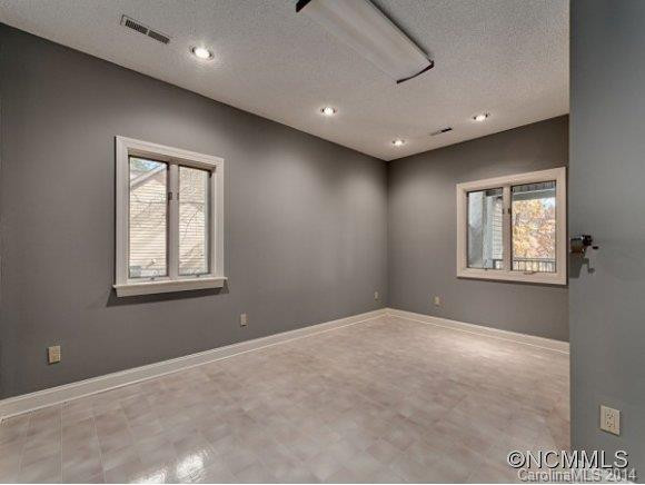 30 Hillcrest Drive - Photo 18