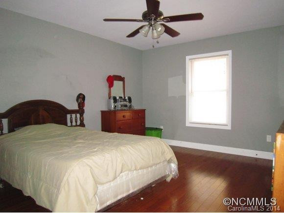 1584 Upper Paw Paw Road - Photo 11