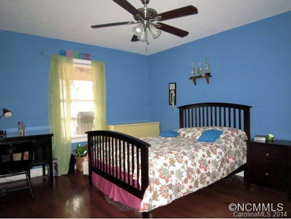 1584 Upper Paw Paw Road - Photo 12
